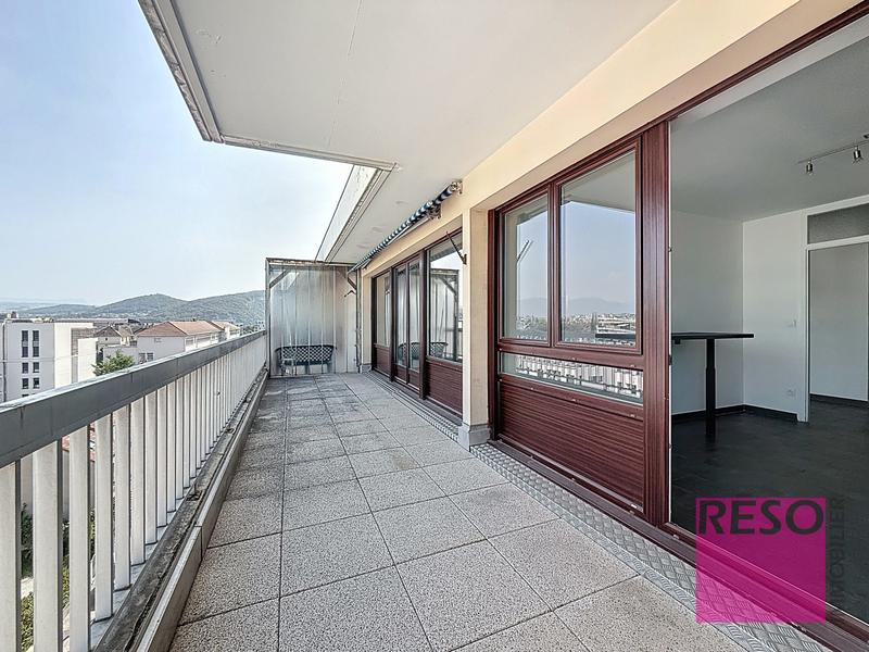 Appartement - 85 m² - 3 pièces