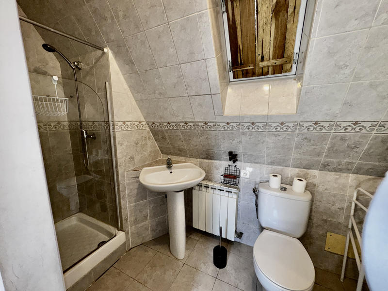 Maison - 228 m² - 7 pièces