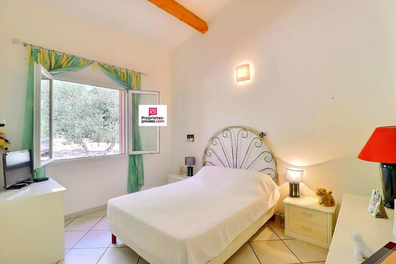 Maison - 137 m² - 5 pièces