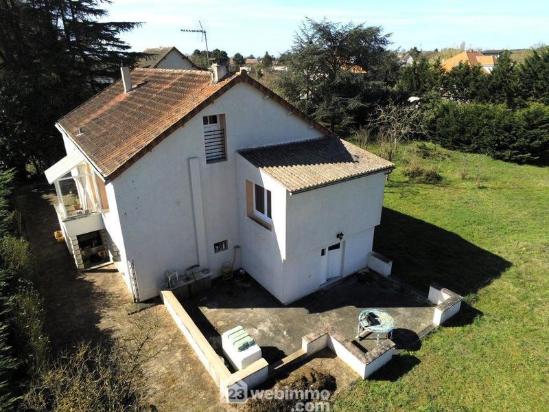 Maison - 181 m² - 9 pièces