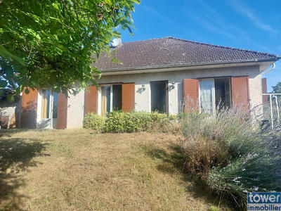 Maison - 90 m² - 4 pièces