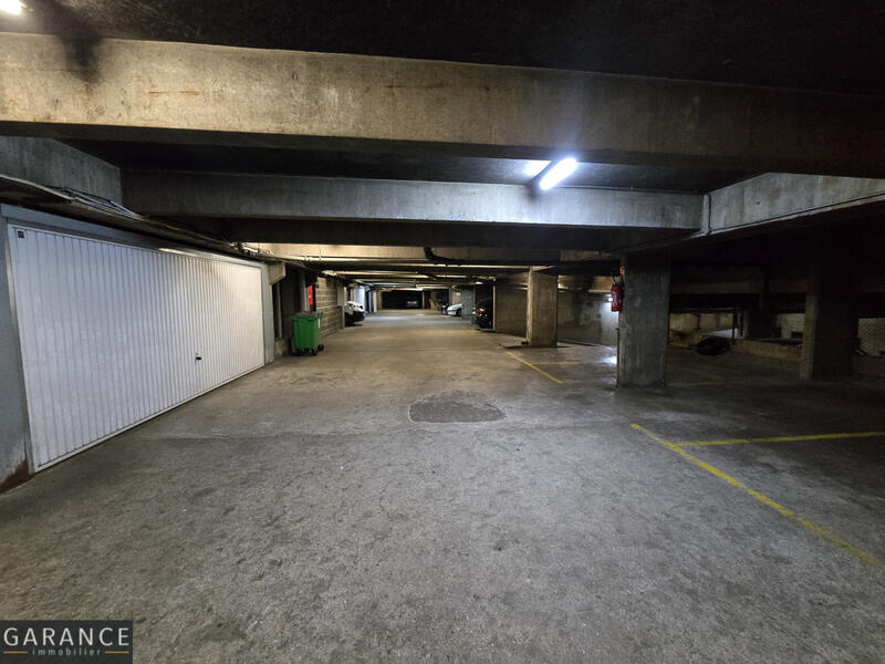 Parking - 11 m²
