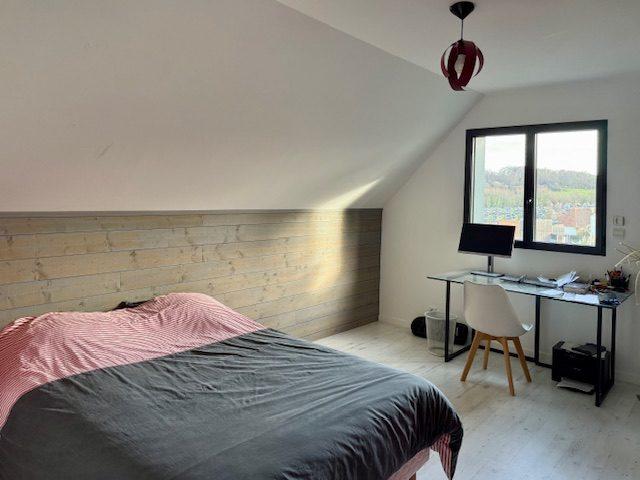 Maison - 227 m² - 9 pièces