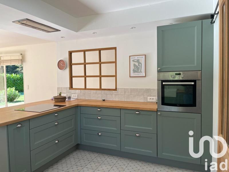 Maison - 121 m² - 5 pièces