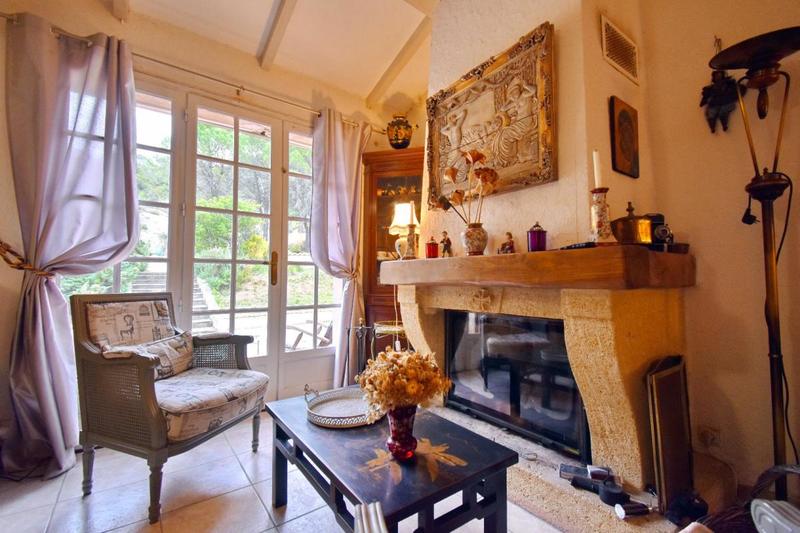 Maison - 195 m² - 7 pièces