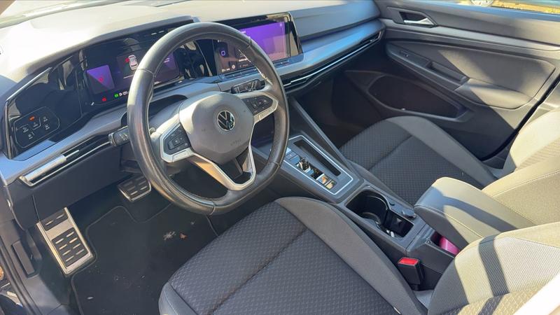 Volkswagen Golf 1.5 e-Tsi 130 Dsg7 Active