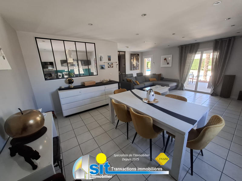 Maison - 96 m² - 4 pièces