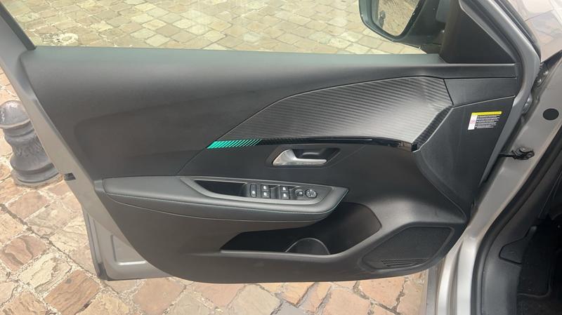 Peugeot 208 1.2 Puretech 130 Eat8 Allure - Automatique