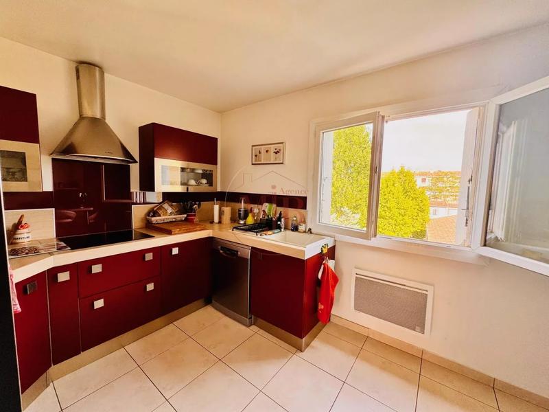 Appartement - 94 m² - 4 pièces