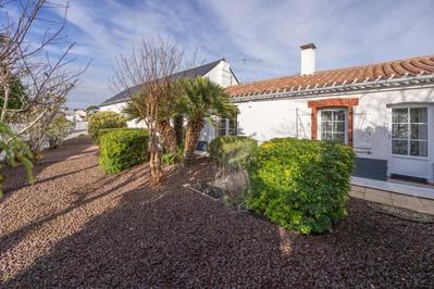 Maison - 182 m² - 7 pièces