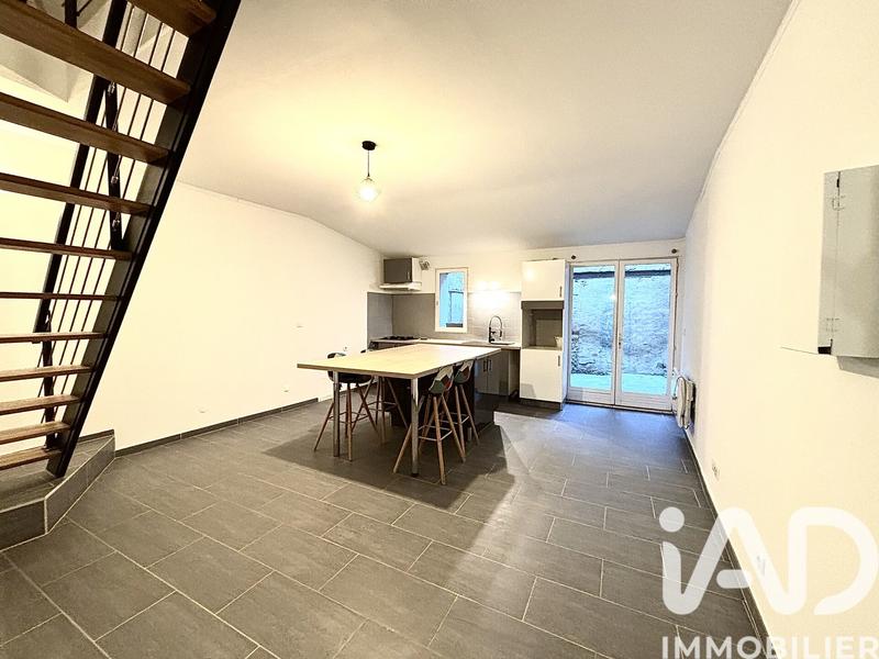 Maison - 83 m² - 4 pièces