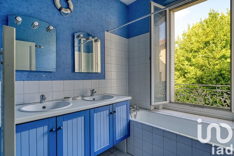 Maison de ville - 204 m² - 7 pièces