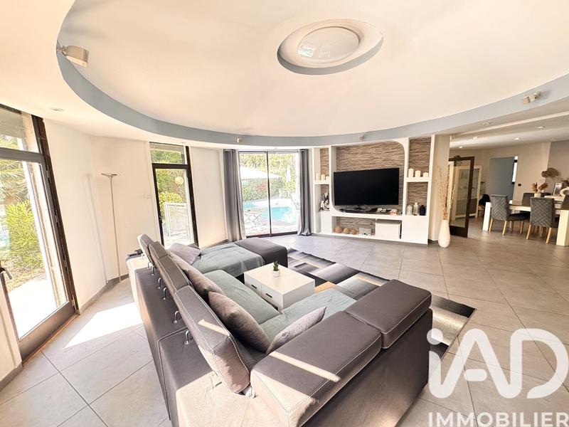 Maison de maîtres - 220 m² - 6 pièces