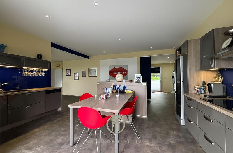 Villa - 200 m² - 7 pièces