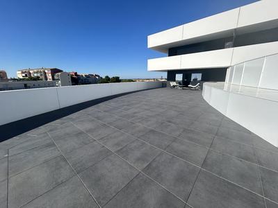 Appartement sur toit - 80 m² - 4 pièces