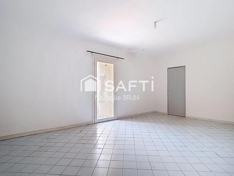 Maison - 230 m² - 8 pièces