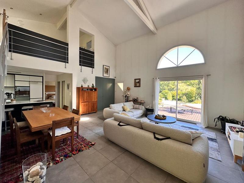 Maison - 146 m² - 5 pièces