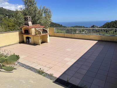 Villa - 102 m² - 4 pièces