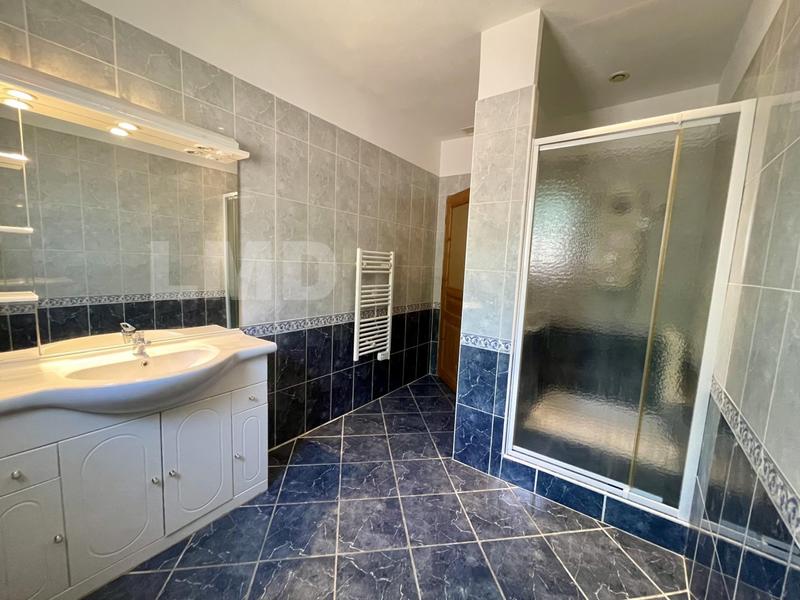 Maison traditionnelle - 152 m² - 6 pièces