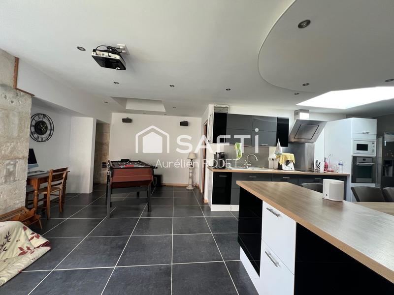 Maison - 151 m² - 7 pièces