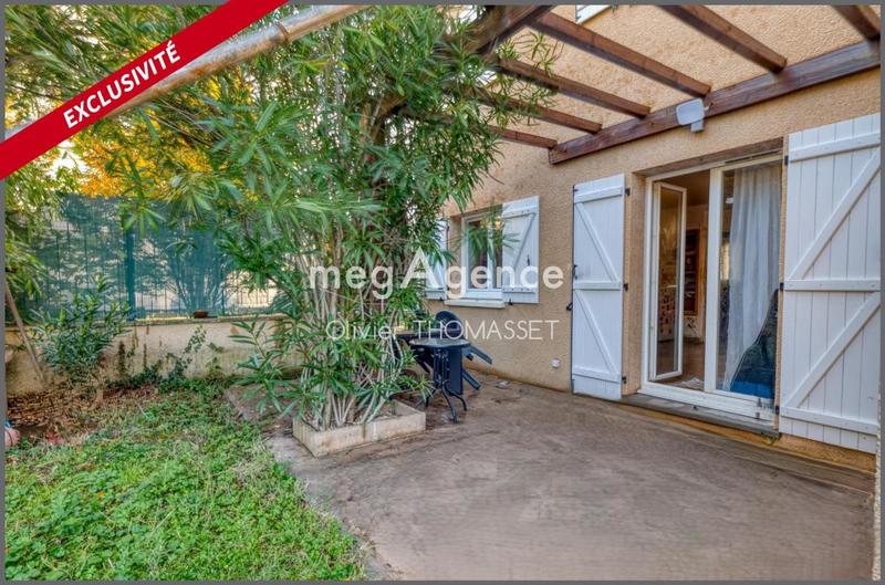 Maison jumelée - 104 m² - 5 pièces