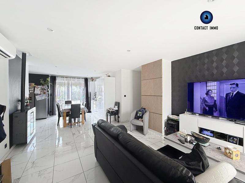 Maison - 98 m² - 6 pièces