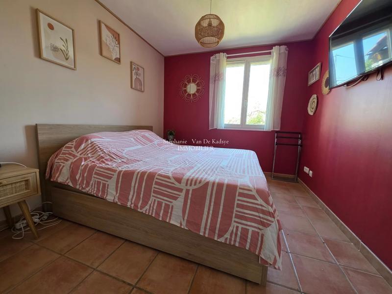 Villa - 100 m² - 5 pièces