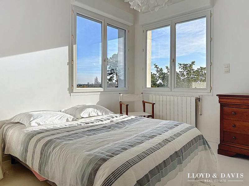 Maison - 187 m² - 6 pièces