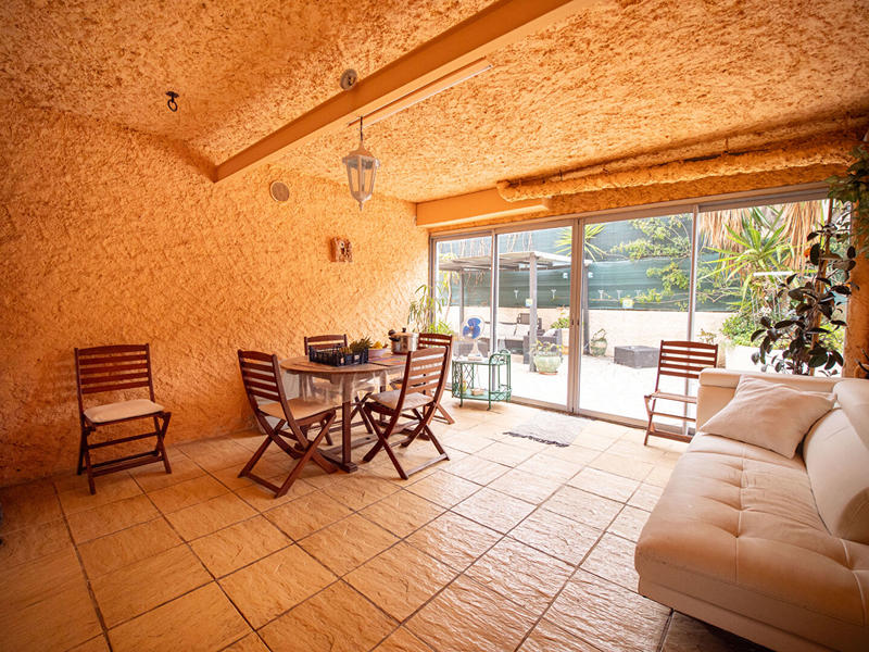 Maison - 180 m² - 10 pièces