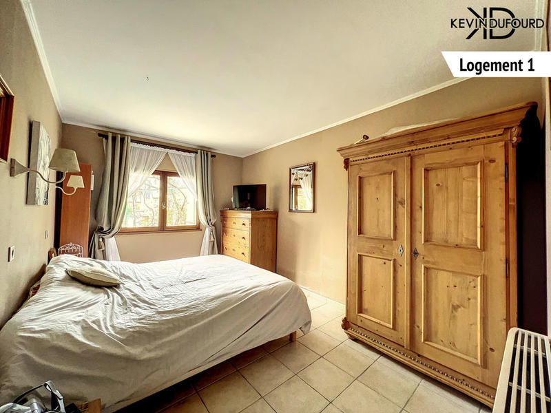 Maison - 200 m² - 6 pièces