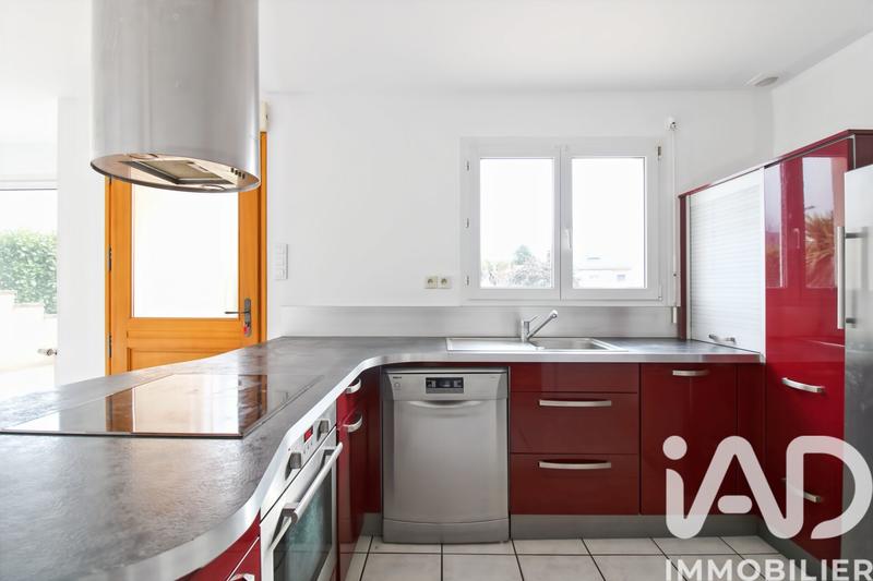 Maison - 93 m² - 5 pièces