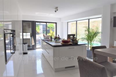 Maison de village - 288 m² - 6 pièces