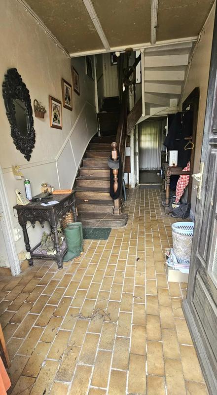 Maison - 183 m² - 9 pièces