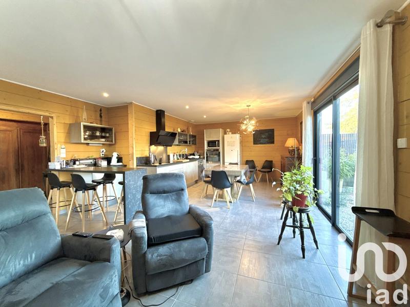 Maison - 97 m² - 5 pièces