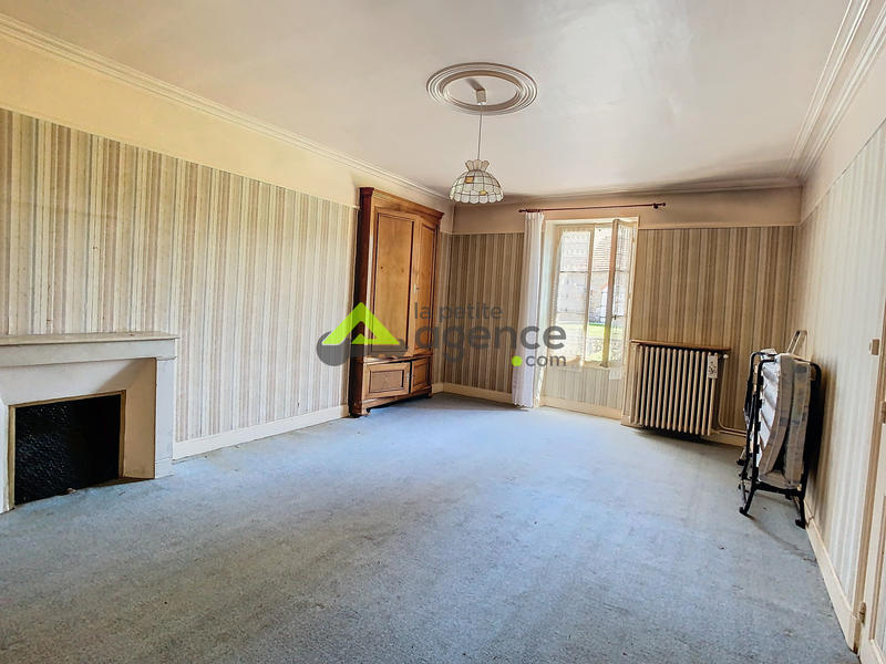 Maison de village - 216 m² - 9 pièces