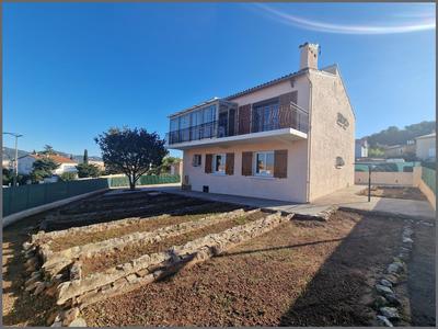 Maison - 140 m² - 6 pièces