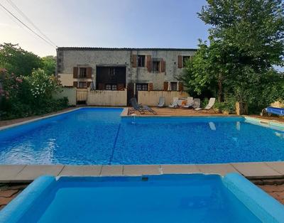 Maison - 500 m² - 22 pièces