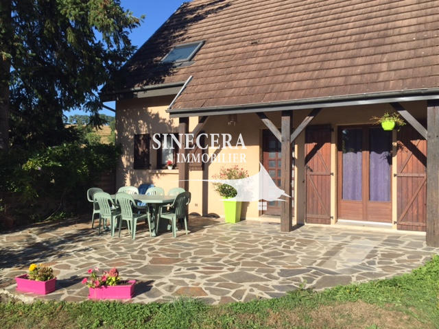 Maison - 450 m² - 20 pièces