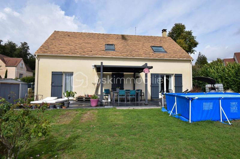 Maison - 158 m² - 7 pièces