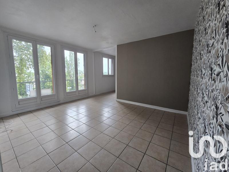 Appartement - 77 m² - 6 pièces