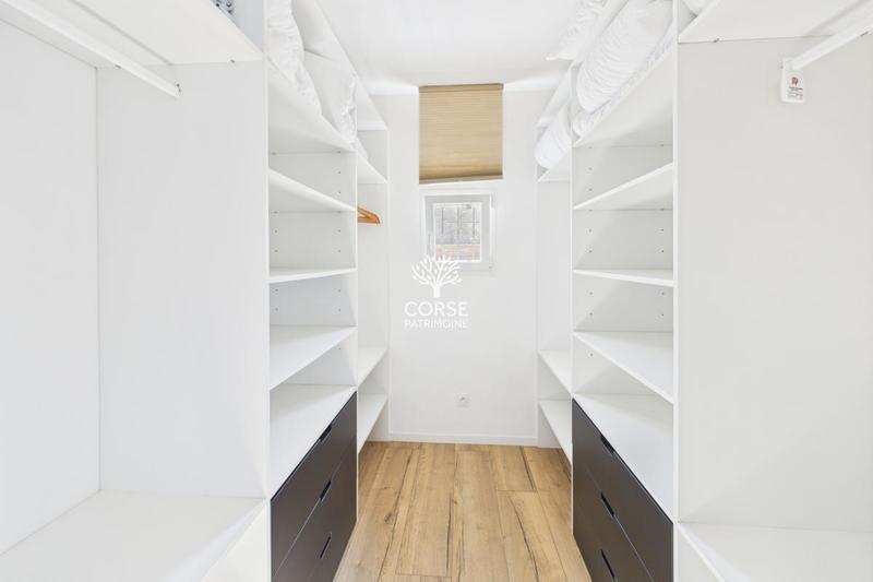 Villa - 325 m² - 11 pièces