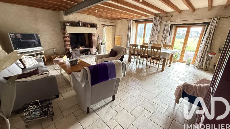 Maison - 271 m² - 10 pièces