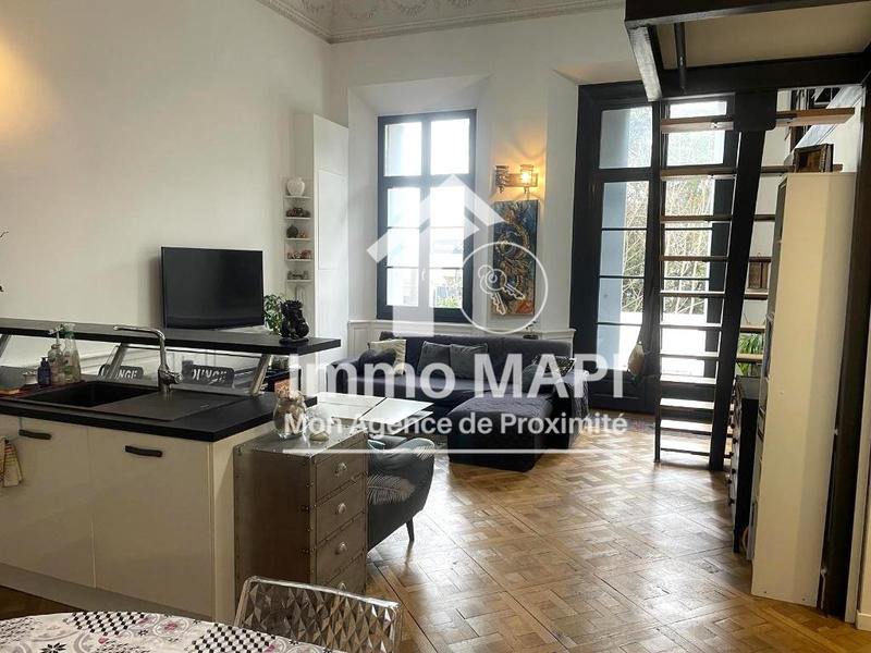 Appartement - 85 m² - 3 pièces