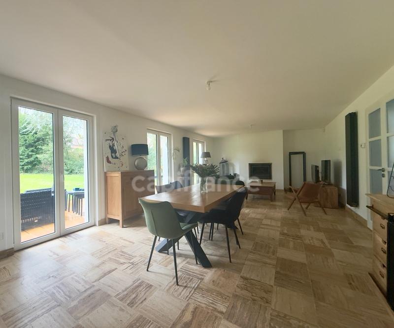 Maison - 176 m² - 6 pièces