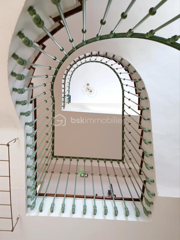 Château - 1 540 m² - 33 pièces