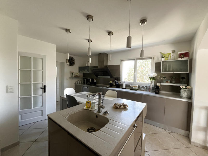 Maison - 165 m² - 6 pièces