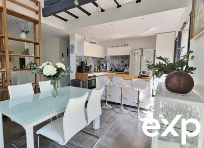 Maison traditionnelle - 120 m² - 5 pièces