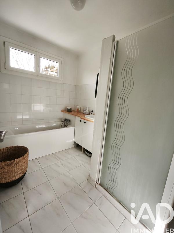 Maison - 97 m² - 4 pièces