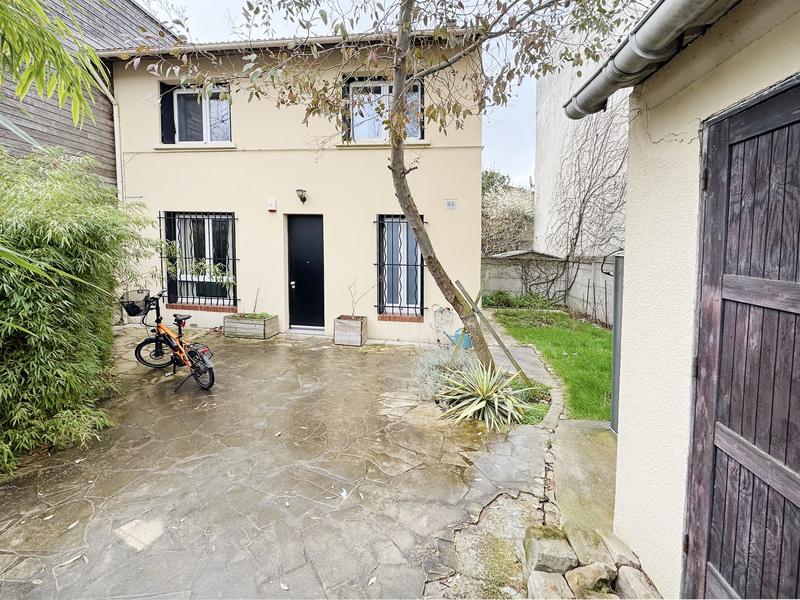 Maison - 121 m² - 5 pièces