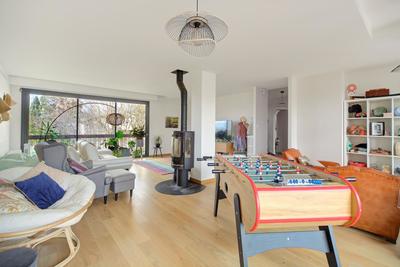 Maison - 186 m² - 6 pièces